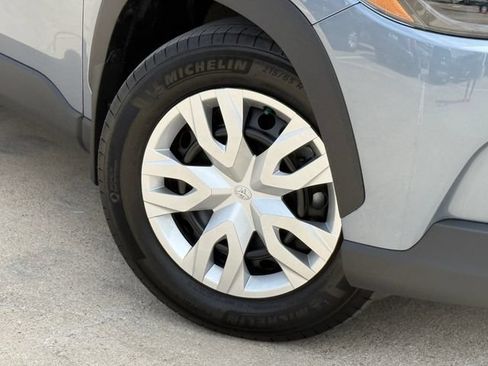 Used 2026 Toyota Corolla Cross L FWD image 2