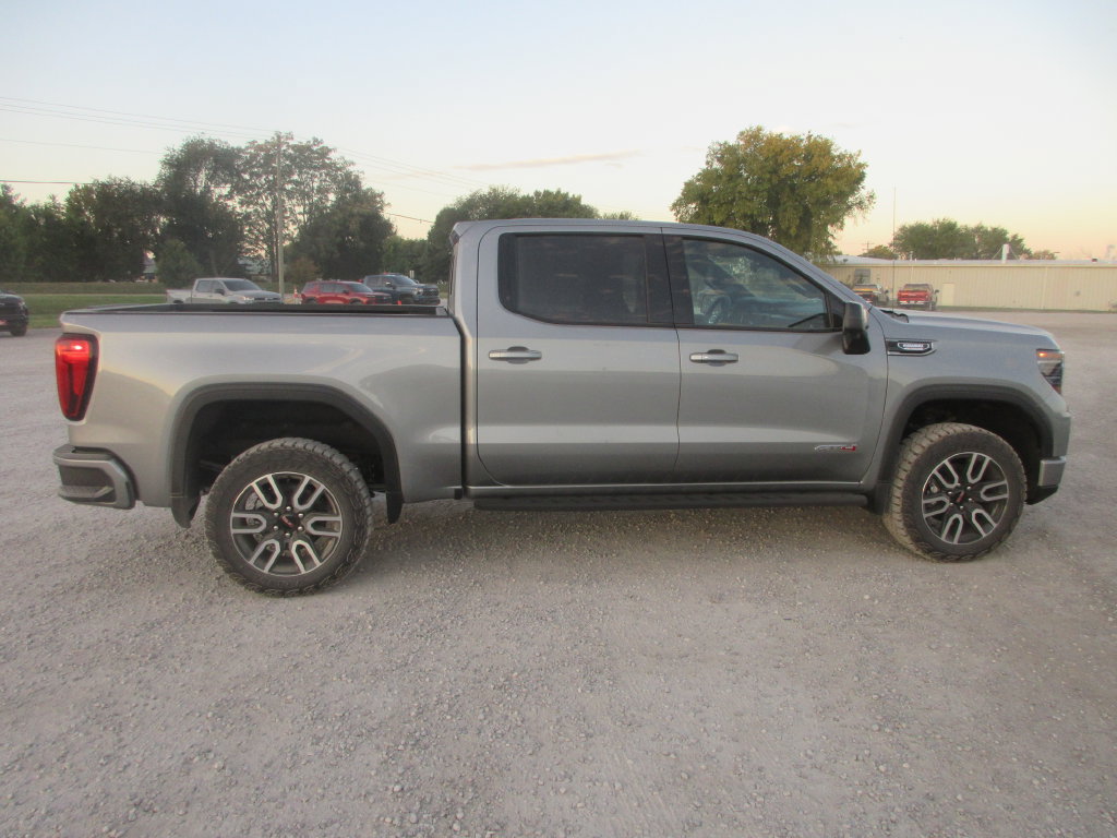 New 2026 GMC Sierra 1500 AT4 w/ AT4 Premium Package AWD/4WD image 3