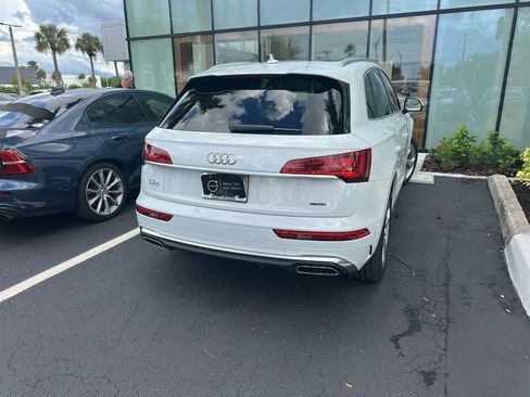 Used 2023 Audi Q5 2.0T Prestige AWD/4WD image 6