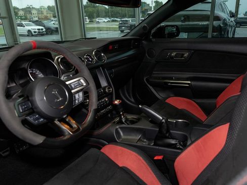 Used 2019 Ford Mustang Shelby GT350R w/ GT350R Equipment Group 920A RWD image 7