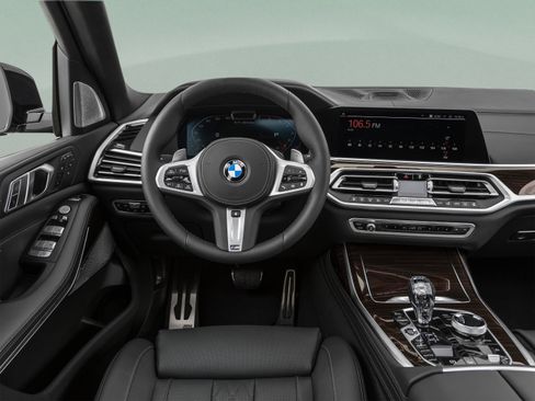 Used 2022 BMW X7 M50i w/ Dynamic Handling Package AWD/4WD image 49