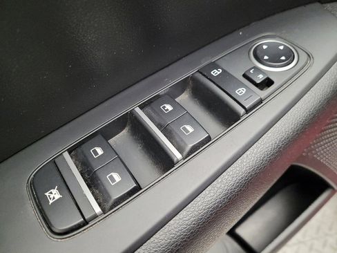 Used 2023 Kia Forte LXS w/ LXS Technology Package image 27