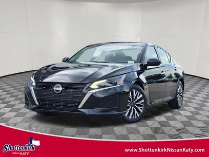 Used 2024 Nissan Altima 2.5 SV