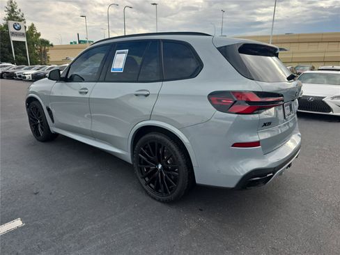 Used 2024 BMW X5 sDrive40i w/ M Sport Package RWD image 7