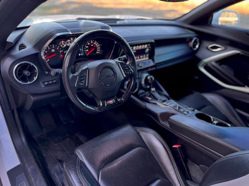 Used 2016 Chevrolet Camaro SS image 17