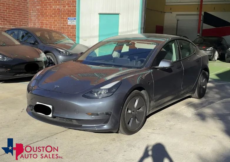 Used 2022 Tesla Model 3 RWD image 1