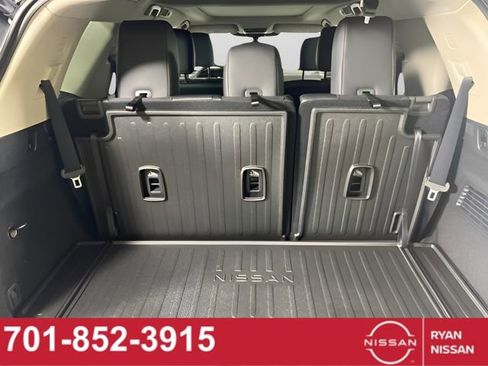 New 2025 Nissan Pathfinder Platinum w/ Cargo Package image 7