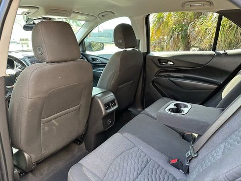 Used 2021 Chevrolet Equinox LT image 33