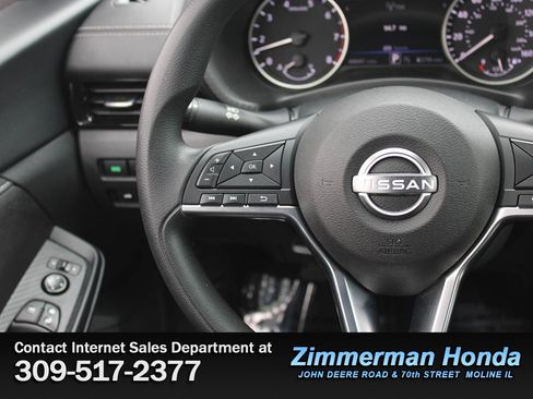 Used 2024 Nissan Sentra SV image 11