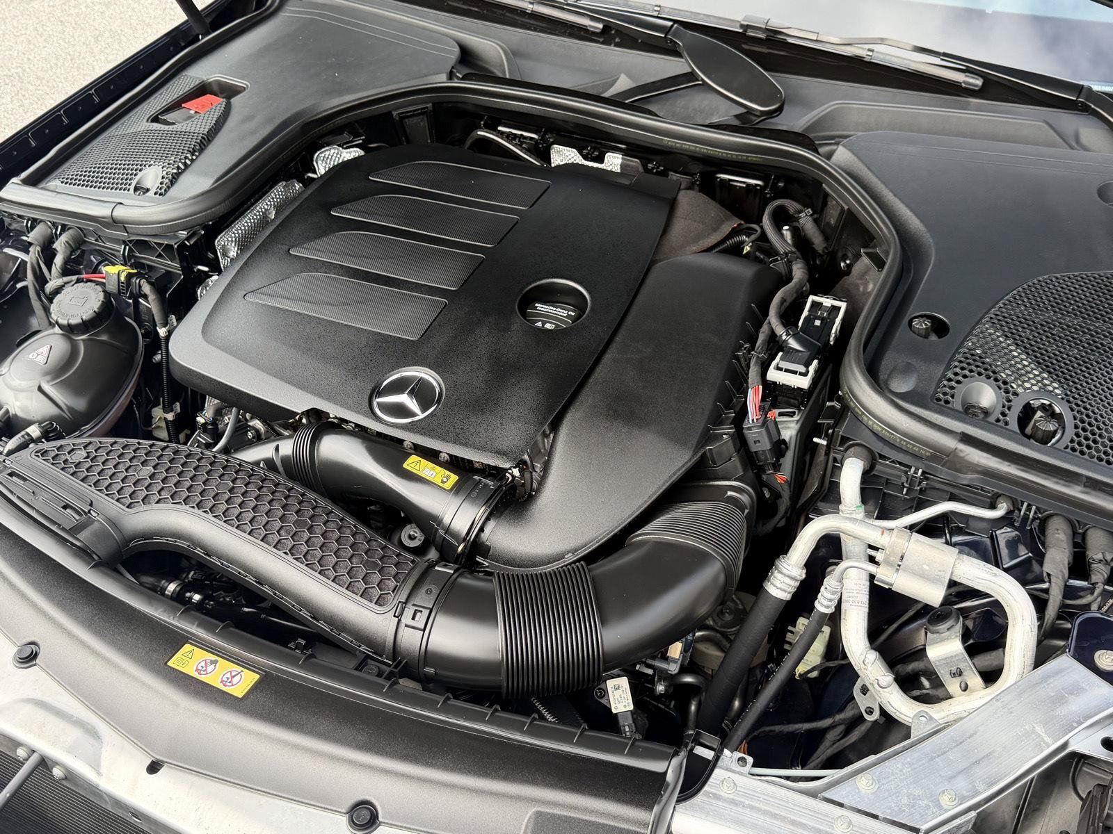 Used 2022 Mercedes-Benz E 350 4MATIC Sedan image 43