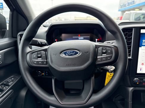 Used 2025 Ford Ranger XL image 16