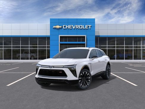 Used 2024 Chevrolet Blazer EV RS RWD image 8