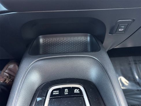 Used 2023 Toyota Corolla LE image 24