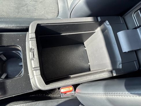 Used 2025 Mitsubishi Eclipse Cross AWD image 26