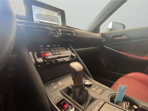 Used 2024 Lexus IS 300 w/ Comfort Package RWD image 16