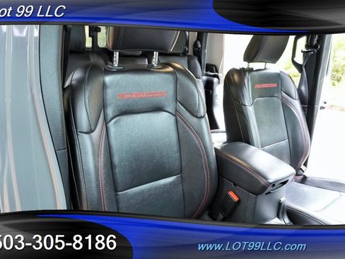 Used 2022 Jeep Gladiator Rubicon w/ Cold Weather Group AWD/4WD image 21
