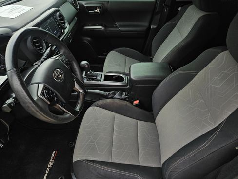 Used 2023 Toyota Tacoma TRD Sport image 25