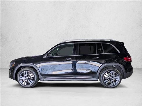 Used 2025 Mercedes-Benz GLB 250 image 9