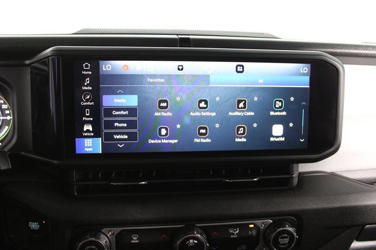 Used 2024 Jeep Wrangler Unlimited AWD/4WD image 13