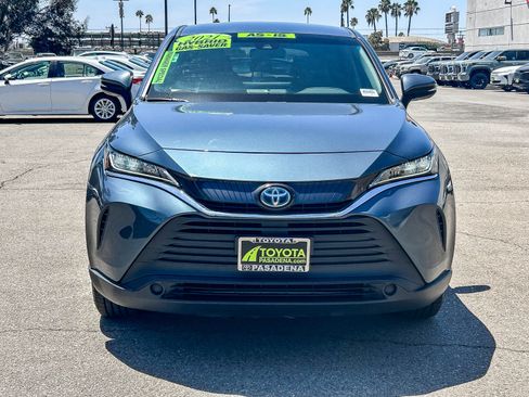 Used 2021 Toyota Venza LE w/ Carpet Mat Package (TMS) AWD/4WD image 2