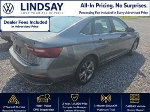 Used 2023 Volkswagen Jetta SE w/ Panoramic Sunroof Package FWD image 5