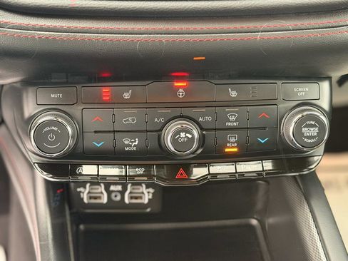 Used 2026 Dodge Durango GT image 19