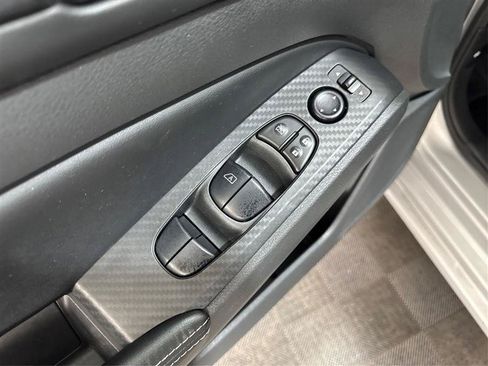 Used 2024 Nissan Altima 2.5 SV FWD image 31