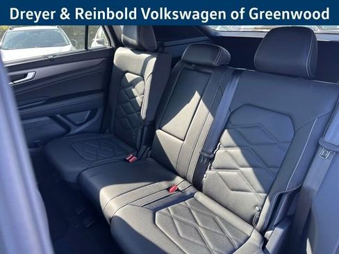 New 2025 Volkswagen Atlas Cross Sport SE image 31