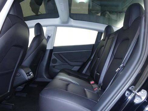 Used 2023 Tesla Model 3 Standard Range image 21