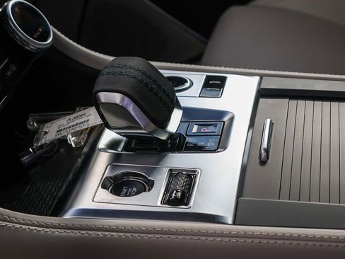 Used 2025 Jaguar F-PACE R-Dynamic S image 27