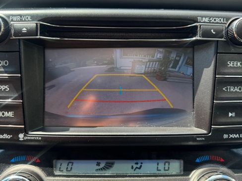 Used 2017 Toyota RAV4 XLE FWD image 19