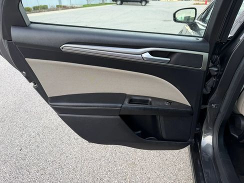 Used 2019 Ford Fusion S image 14