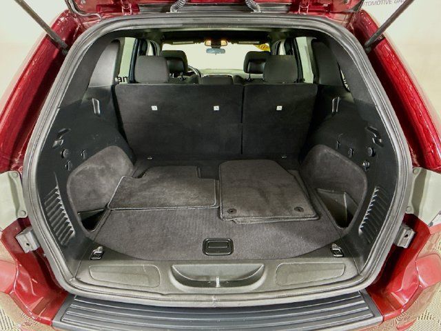 Used 2018 Jeep Grand Cherokee Laredo AWD/4WD image 23