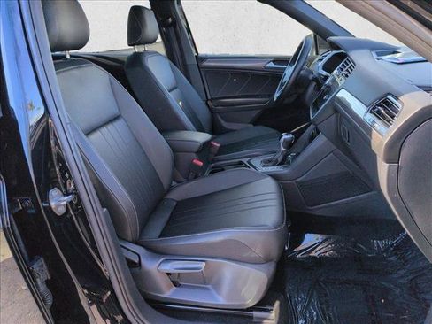 Used 2023 Volkswagen Tiguan SE R-Line image 22