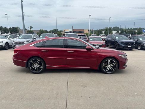 Certified 2022 Honda Accord Touring image 4