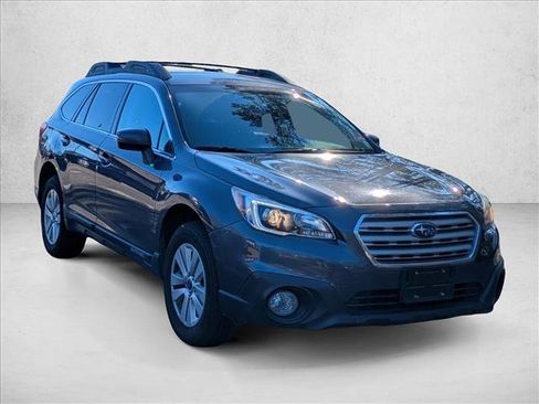 Used 2017 Subaru Outback 2.5i Premium image 8