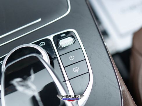 Used 2018 Mercedes-Benz E 300 300 image 37