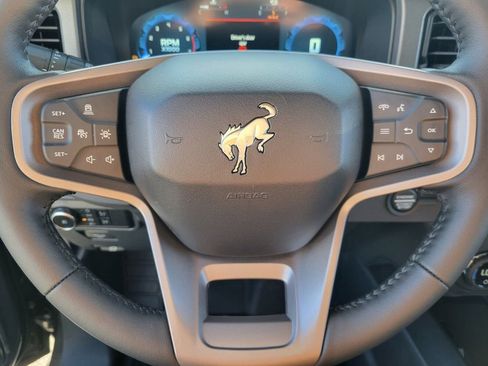 New 2025 Ford Bronco Badlands image 15