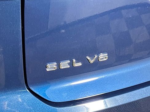 Certified 2023 Volkswagen Atlas Cross Sport SEL Premium R-Line AWD/4WD image 25