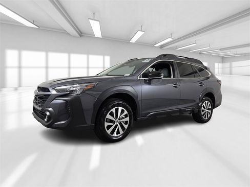 Certified 2025 Subaru Outback Premium image 2