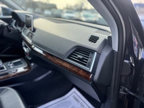 Used 2018 Audi Q5 2.0T Premium Plus w/ Premium Plus Package image 17