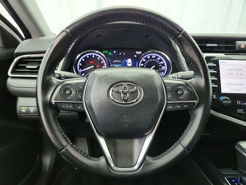 Used 2019 Toyota Camry XLE FWD image 14