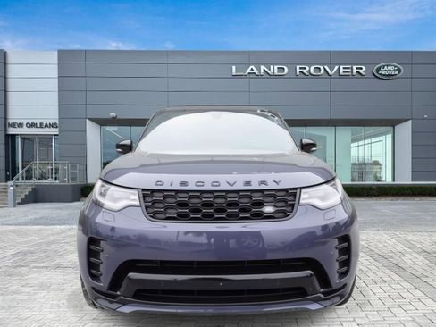 New 2024 Land Rover Discovery Dynamic SE AWD/4WD image 2