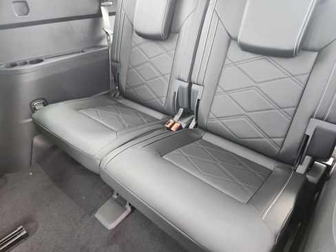 New 2026 Volkswagen Atlas SE image 19