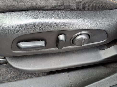 Used 2019 Chevrolet Equinox LT image 15