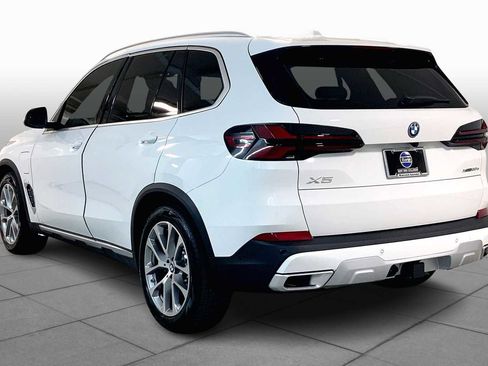 New 2026 BMW X5 xDrive50e image 12