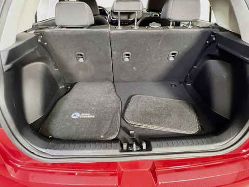 Used 2023 Hyundai Venue SEL FWD image 24