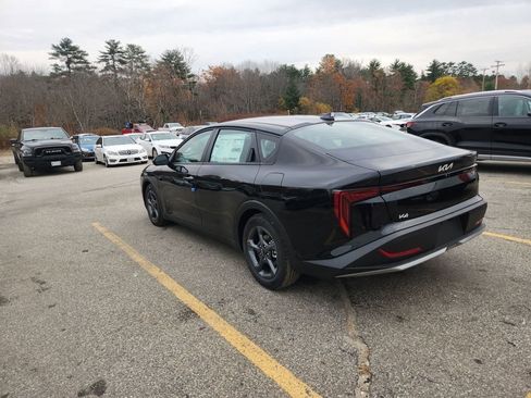 New 2025 Kia K4 LXS image 5