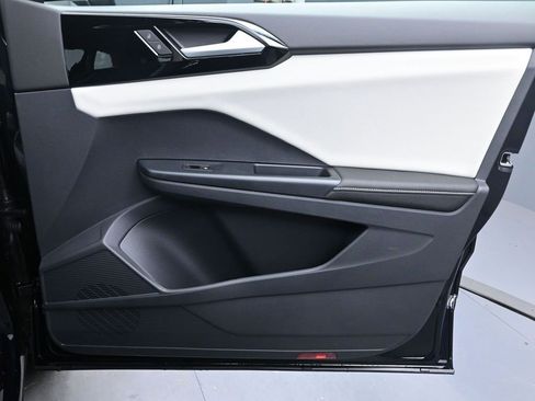 New 2026 Volkswagen Taos S image 28