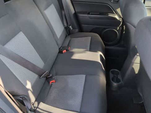 Used 2010 Jeep Patriot Sport AWD/4WD image 35
